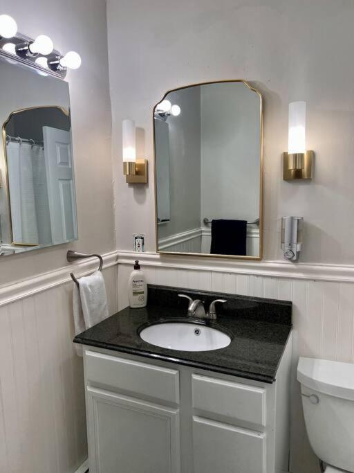 Your Home Away From Home - Jamaica Plain, Boston Ngoại thất bức ảnh