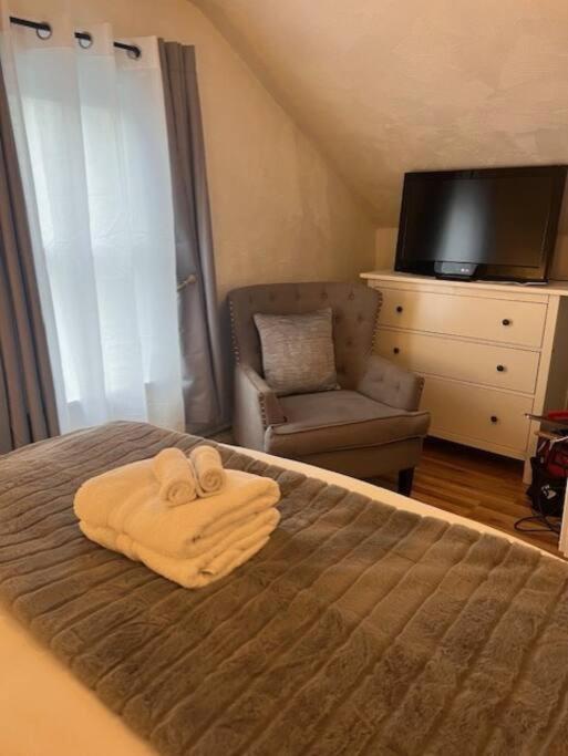Your Home Away From Home - Jamaica Plain, Boston Ngoại thất bức ảnh